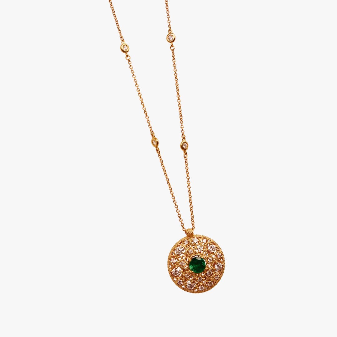 Collar dije cielo estrellado de filigrana Bauer Herencias oro amarillo 18K, esmeralda y diamantes — imagen 2
